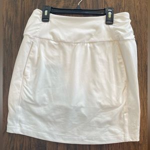 COPY - White Women’s Under Armour Althetic HEATGEAR Skirt/Skort Size Small